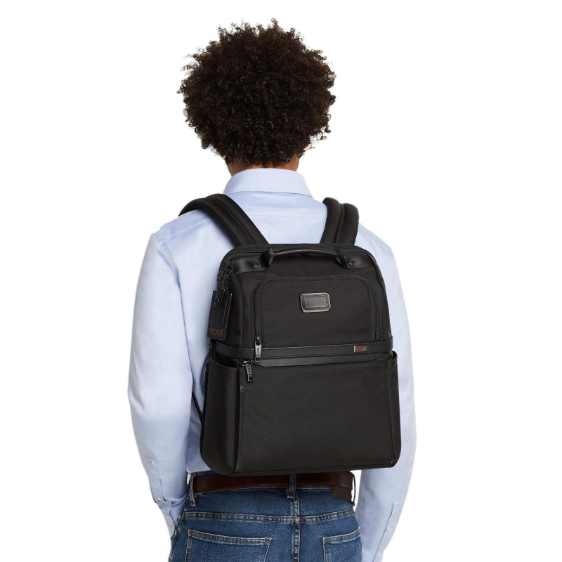 TUMI Slim Solutions Brief Pack