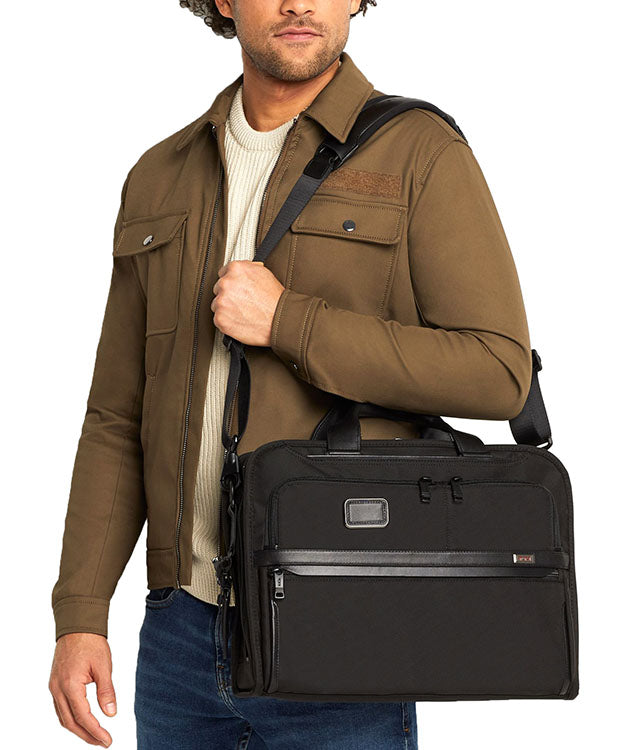 TUMI Organizer Portfolio Brief