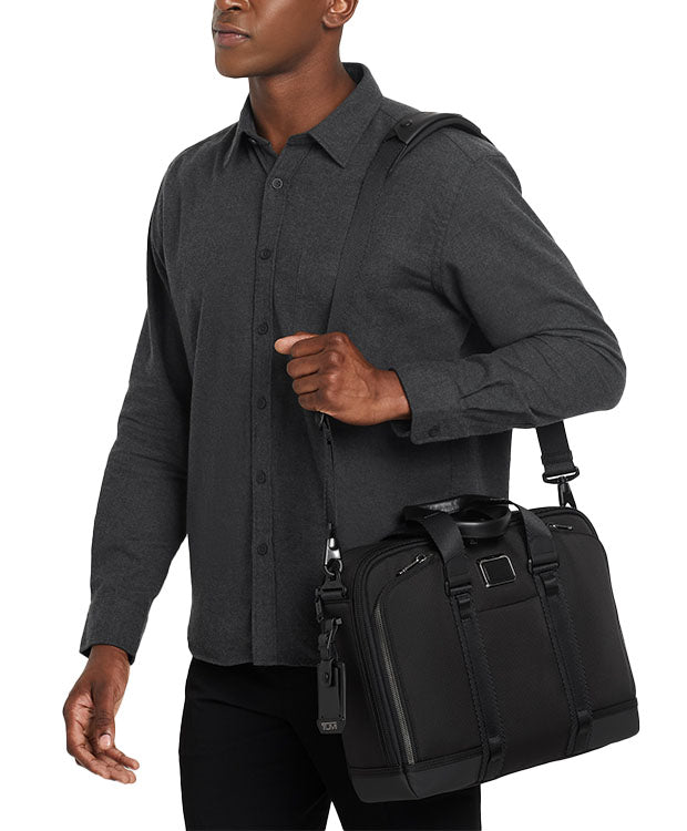 TUMI Advanced Brief