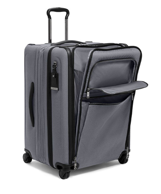 TUMI Short Trip Expandable 4 Wheeled Packing Case