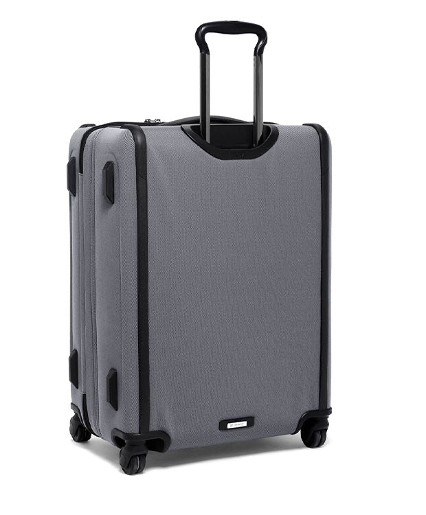 TUMI Short Trip Expandable 4 Wheeled Packing Case