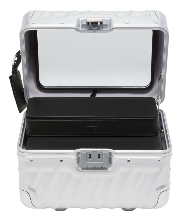 TUMI Train Case