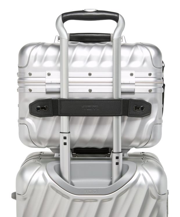 TUMI Train Case