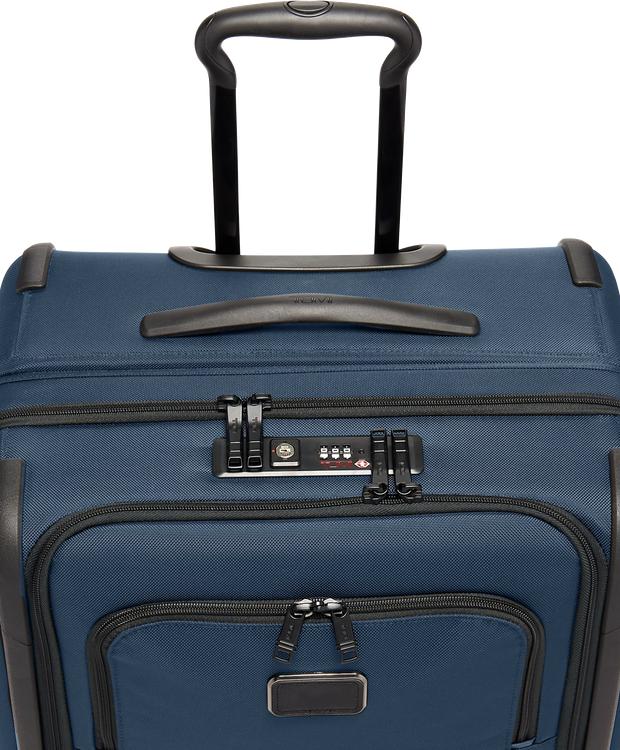 TUMI Short Trip Expandable 4 Wheeled Packing Case