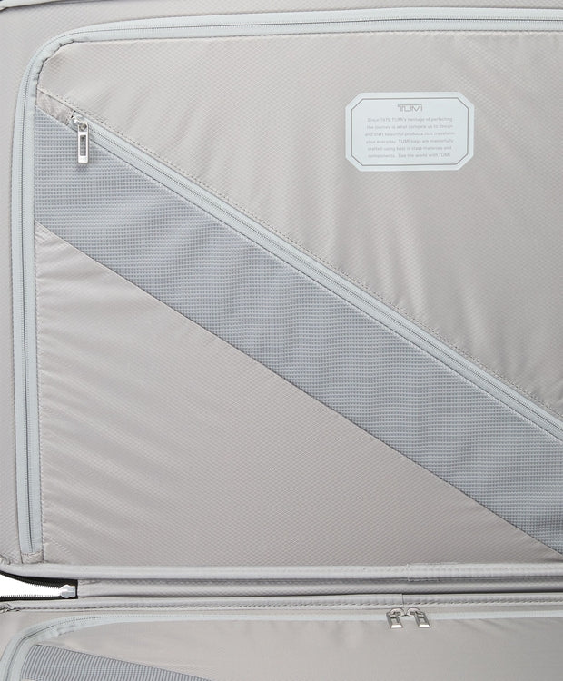TUMI Extended Trip 4 Wheeled Packing Case