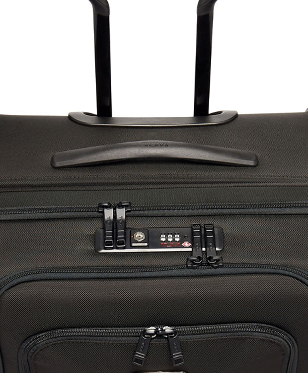 TUMI Short Trip Expandable 4 Wheeled Packing Case