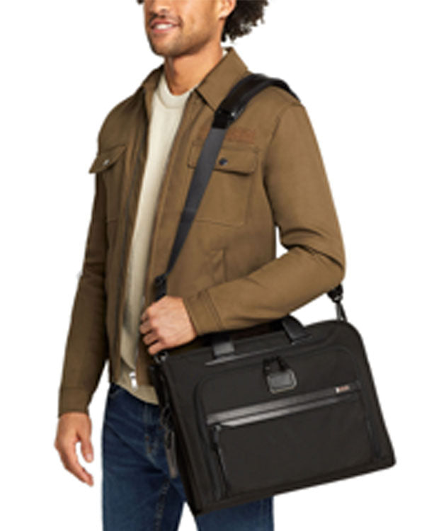 TUMI Slim Deluxe Portfolio