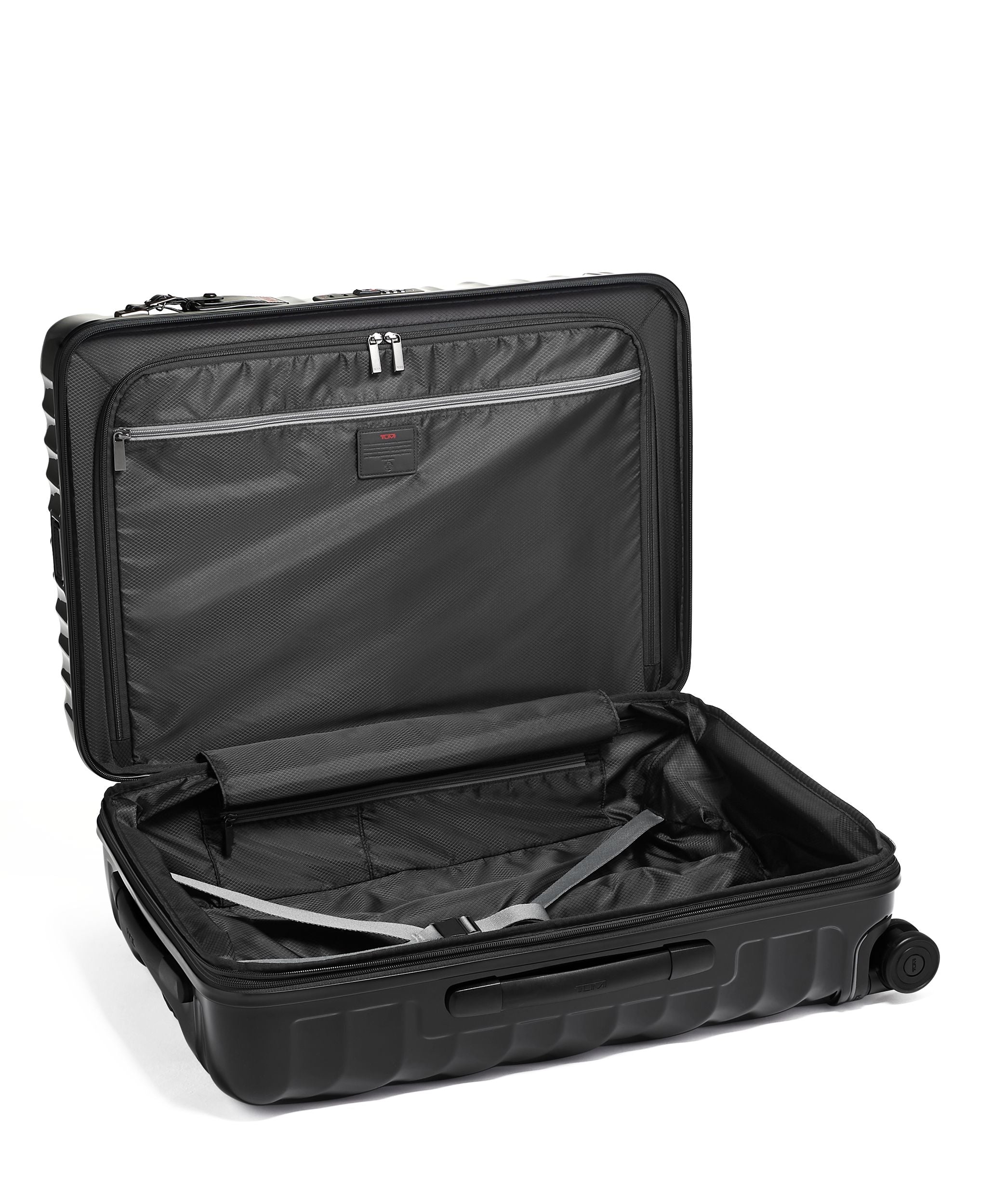 TUMI Short Trip Expandable 4 Wheeled Packing Case
