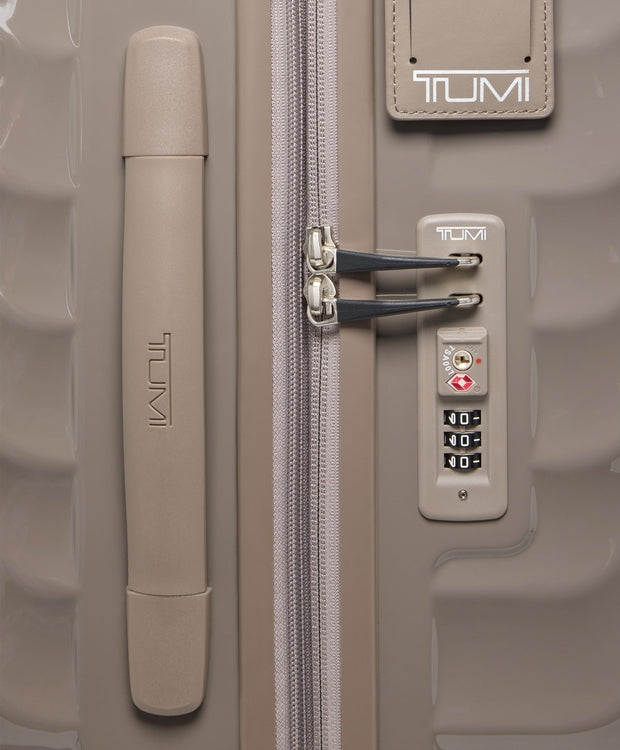 TUMI Short Trip Expandable 4 Wheeled Packing Case