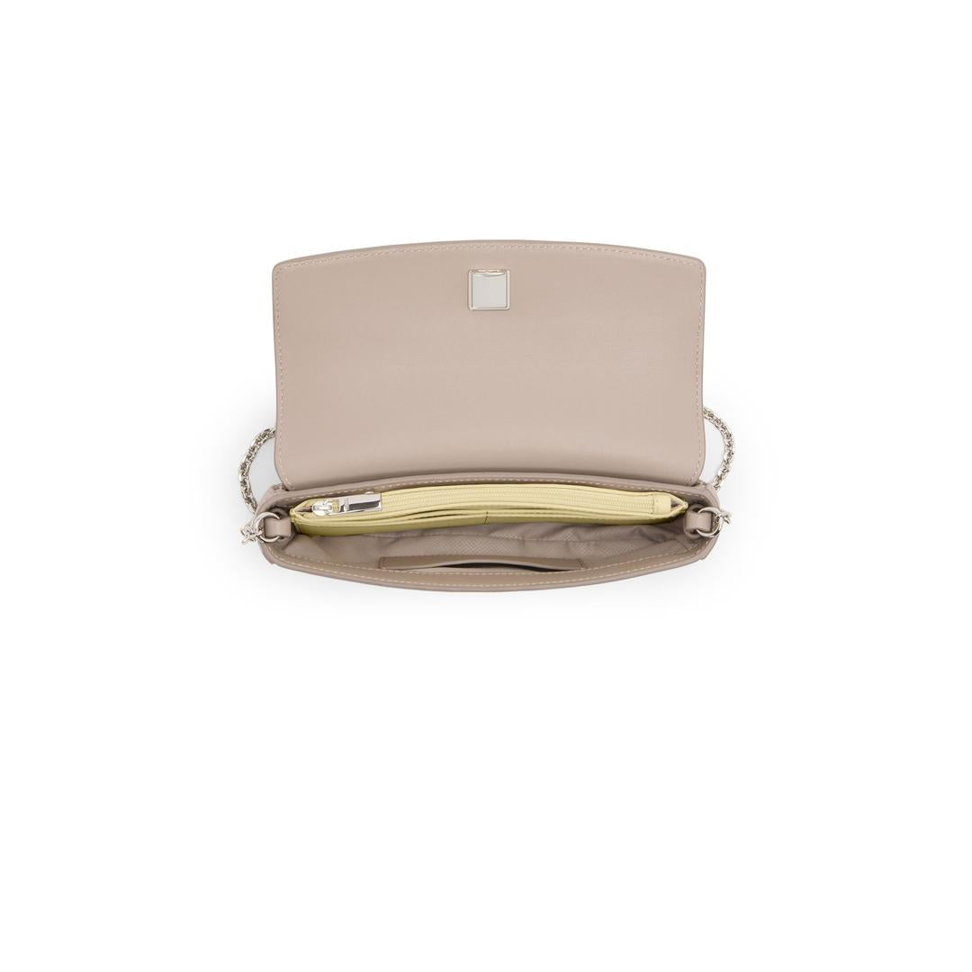 TUMI Wallet On Chain Crossbody