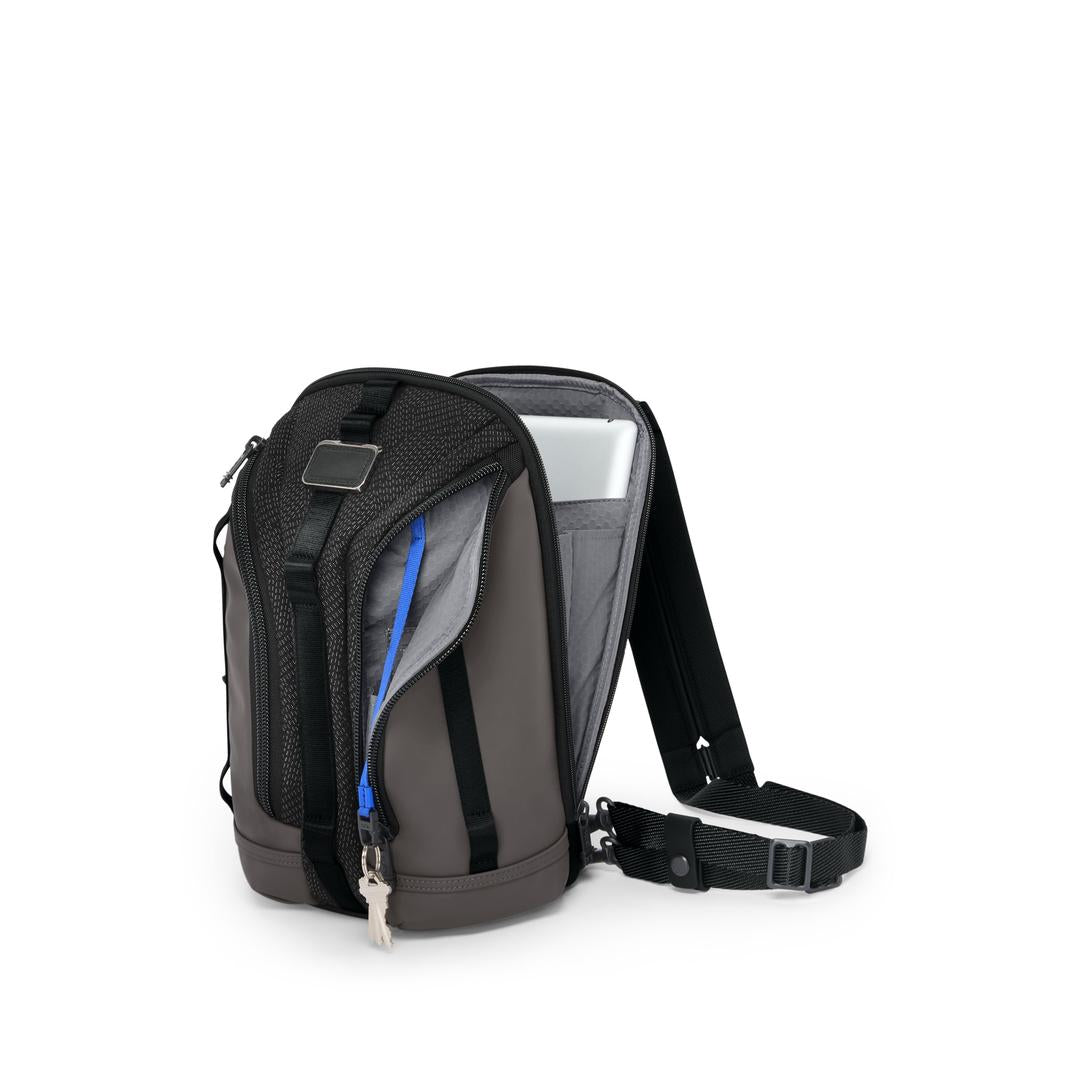 TUMI Knight Sling