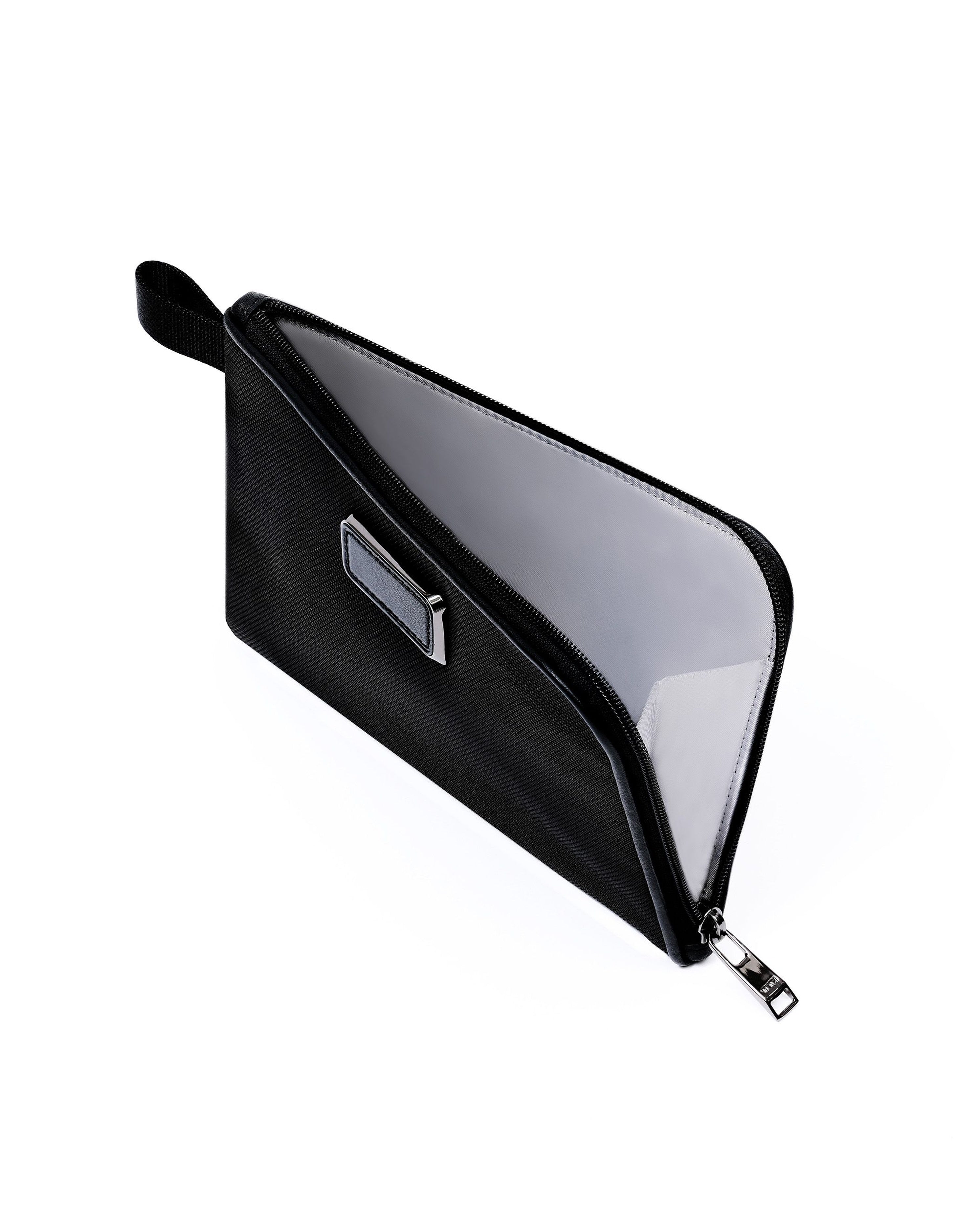 TUMI Gwp Flat L-Zip Pouch Gift W Purchase